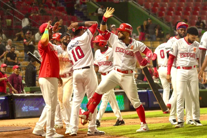 Así quedó el panorama de Lidom: Escogido alcanza al Licey en primer lugar tras derrota de los Tigres ante Gigantes