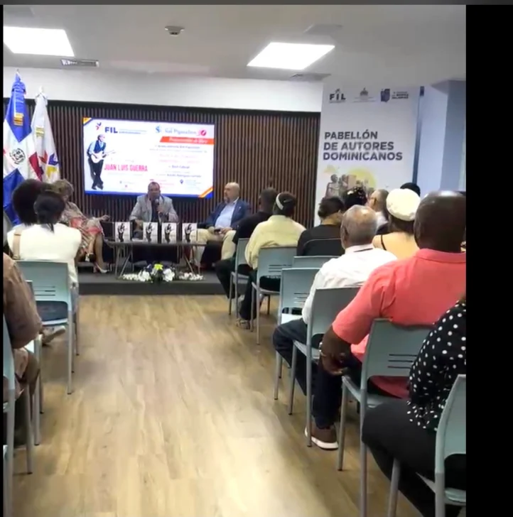 Presentan en la Feria del Libro de Santo Domingo segunda edición del libro “Juan Luis Guerra, compromiso y poesía” 