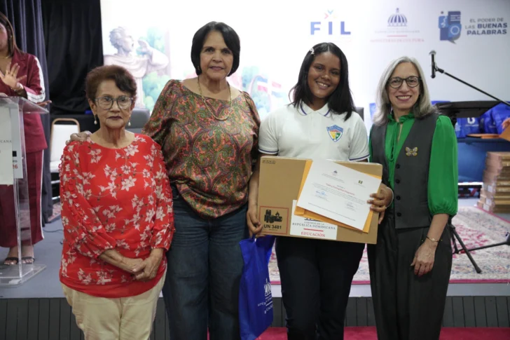 MINERD y Fundación Hermanas Mirabal premian a los ganadores del concurso ensayo estudiantil sobre Minerva Mirabal