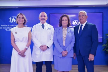Instituto Dermatológico gradúa nuevos especialistas en su 60 aniversario