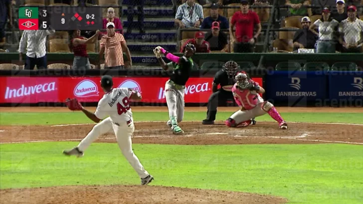Escogido consigue su primera victoria al vencer 5-3 a las Estrellas Orientales