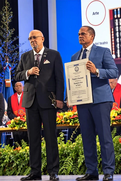 La provincia Espaillat declara inmortal al escritor y artista Giovanny Cruz Durán