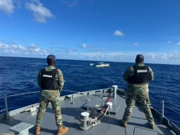 Armada intercepta embarcación clandestina con 59 personas al norte de Samaná, en ruta hacia Puerto Rico