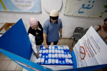 La participación alcanza niveles récord en una crucial elección para el futuro de Israel y para Netanyahu