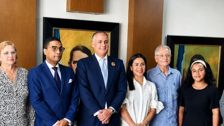 MIO busca reconocimiento como agrupación política integrada principalmente por independientes MIO busca reconocimiento como agrupación política integrada principalmente por independientes