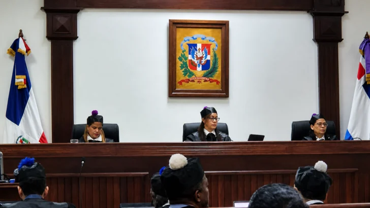 Ministerio Público inicia lectura de acusación por sobornos de RD$ 108 millones en contratos de seguridad Ministerio Público inicia lectura de acusación por sobornos de RD$ 108 millones en contratos de seguridad