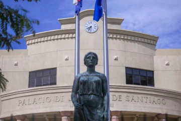 A juicio los seis acusados de violación grupal a joven de 21 años en Villa González