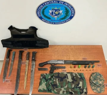 Policía confisca armas, drogas y mercancías de contrabando durante operativos en Independencia y Valverde Policía confisca armas, drogas y mercancías de contrabando durante operativos en Independencia y Valverde