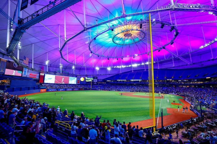 Los Tampa Bay Rays de las Grandes Ligas de Béisbol (MLB) reciben en el Tropicana Field de San Petersburgo a los Cerveceros de Milwaukee. Los Tampa Bay Rays de las Grandes Ligas de Béisbol (MLB) reciben en el Tropicana Field de San Petersburgo a los Cerveceros de Milwaukee.