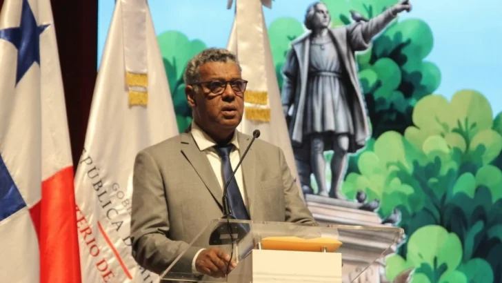 Nan Chevalier: “Una Feria del Libro no termina cuando se desmontan sus pabellones”