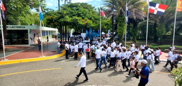 Monseñor Morel Diplán encabeza caminata por la salud mental que impactó a más de 288 mil personas Monseñor Morel Diplán encabeza caminata por la salud mental que impactó a más de 288 mil personas