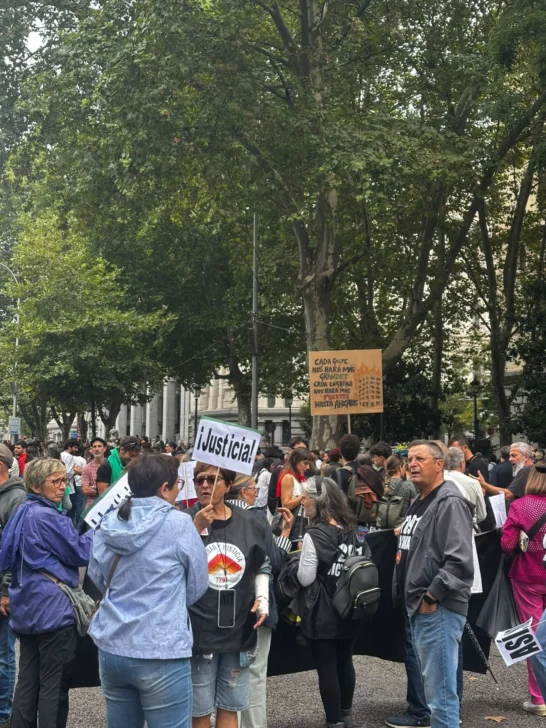 Convocan una huelga general en España por una vivienda digna