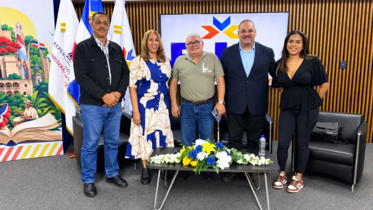 Esteban Tiburcio pone en circulación dos nuevas obras en la Feria Internacional del Libro Esteban Tiburcio pone en circulación dos nuevas obras en la Feria Internacional del Libro