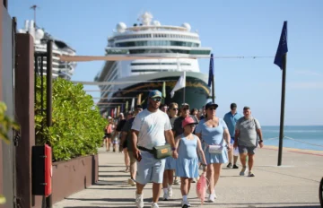 Puerto Plata recibe 17,491 pasajeros y tripulantes en tres cruceros, incluido el Disney Dream