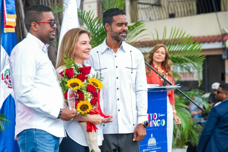Carolina Mejía completa 231 parques y plazas entregados en la capital