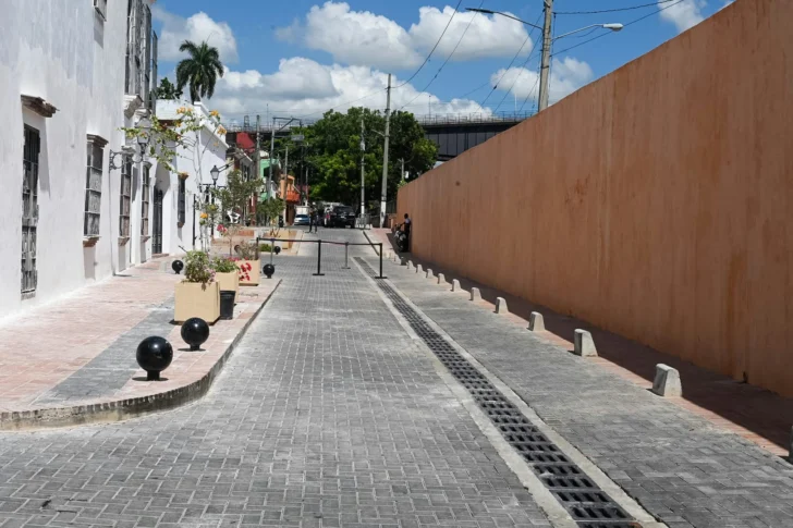 Turismo entrega calles renovadas en la Ciudad Colonial con inversión de RD$ 221 millones Turismo entrega calles renovadas en la Ciudad Colonial con inversión de RD$ 221 millones