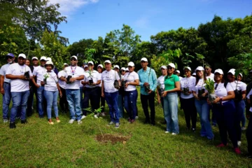 CTC realiza jornada de reforestación en los Humedales del Ozama
