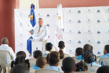 INABIE equipa módulos odontológicos para mejorar atención dental a estudiantes