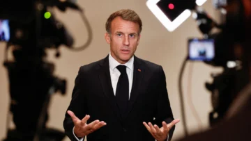 Macron afirma que líderes mundiales han hecho comentarios estúpidos sobre los disturbios en Francia basándose en vídeos falsos generados por IA