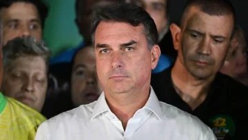 Por qué Flávio Bolsonaro pide anular las elecciones en Brasil y qué posibilidades tiene de lograrlo, según los expertos Por qué Flávio Bolsonaro pide anular las elecciones en Brasil y qué posibilidades tiene de lograrlo, según los expertos