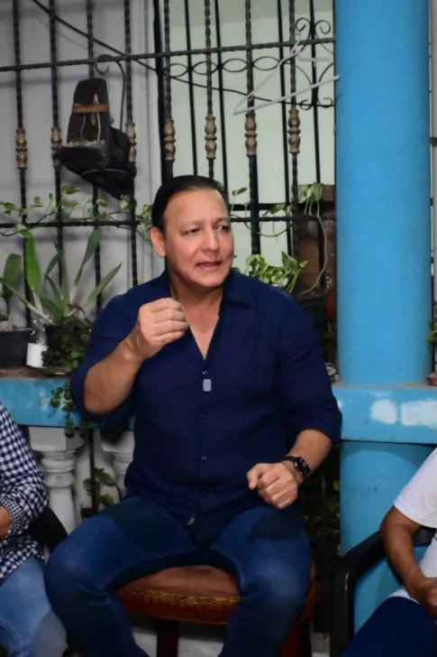 Abel Martínez acusa al Gobierno de dejar desprotegidos a arroceros ante apertura comercial