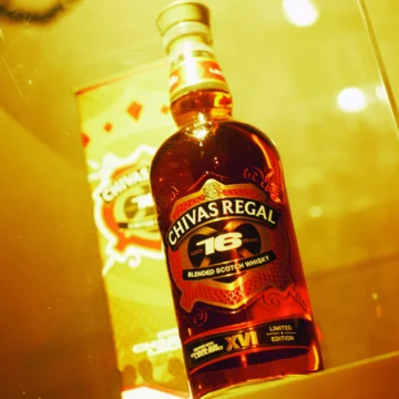 Chivas Regal lanza edición limitada de 16 años junto a Charles Leclerc Chivas Regal lanza edición limitada de 16 años junto a Charles Leclerc