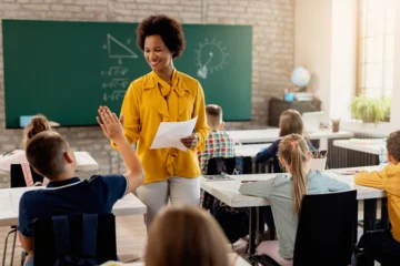 ONU alerta que el mundo necesita 50 millones de docentes adicionales para 2030