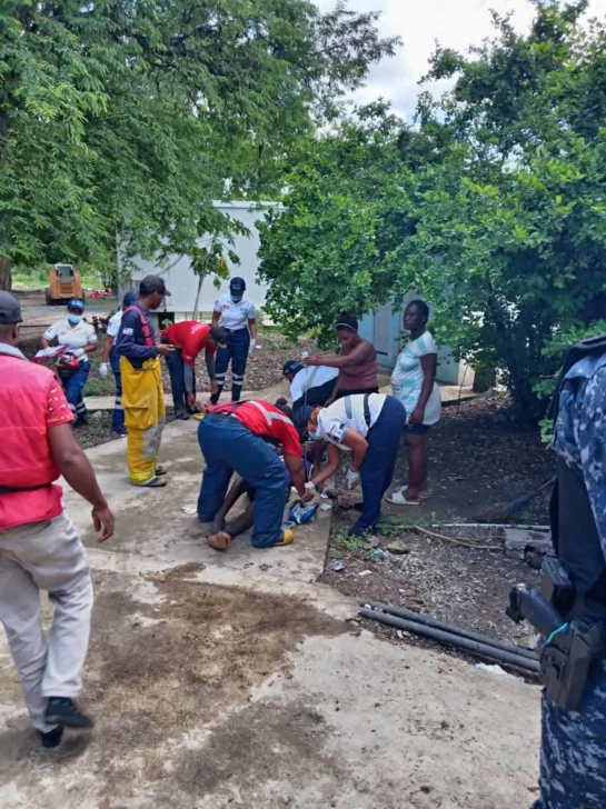 Tres hombres se intoxican mientras limpiaban una cisterna en Hato Mayor