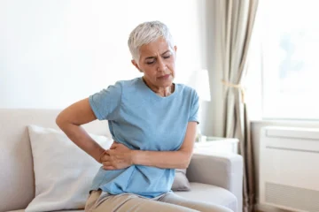 Día Mundial del Dolor: estudio revela alta prevalencia del dolor de espalda y mayor incidencia en mujeres