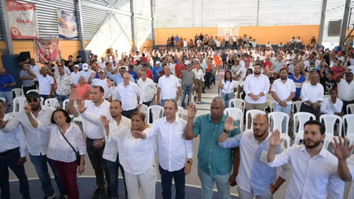 Así se movió la política dominicana este fin de semana: PLD se activa, PRM mueve sus proyectos y Alofoke suma apoyos