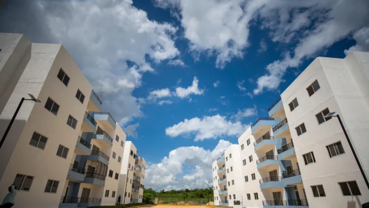 Banreservas financia 197 apartamentos de los 224 entregados por Abinader en Laderas del Este