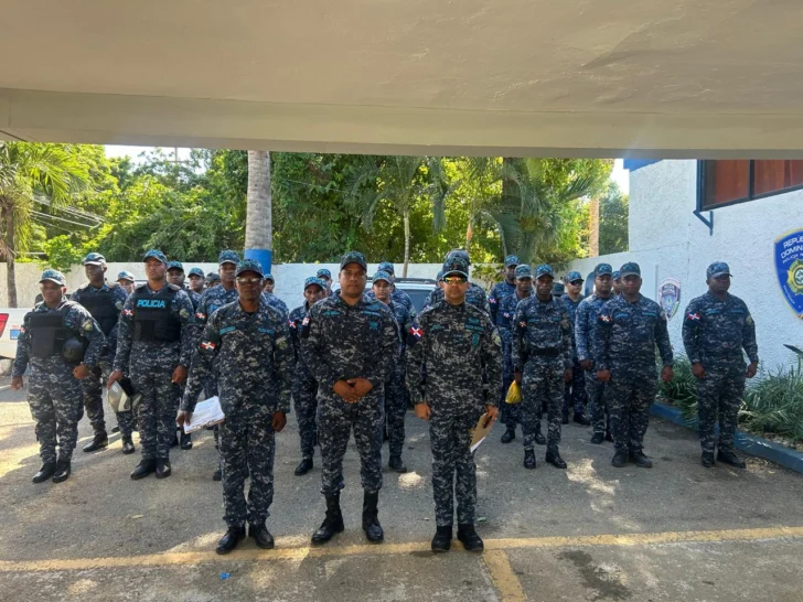 SeNaSa realiza jornada de actualización de carnés y planes para policías de la región Noroeste