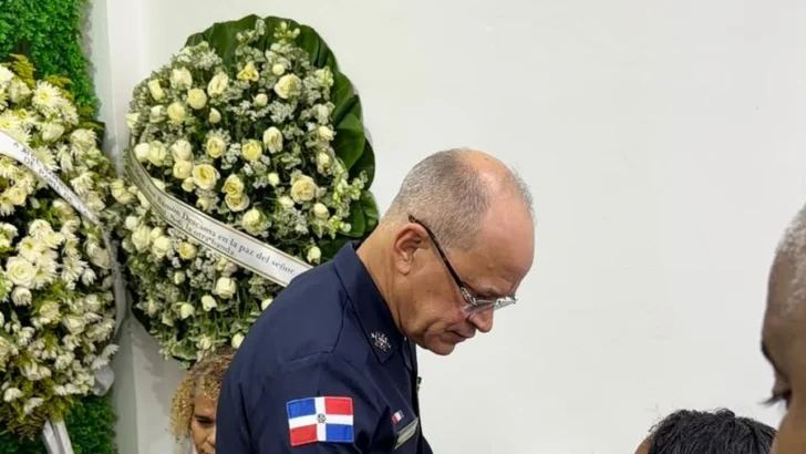 Director de la Policía acompaña a familiares de sargento fallecido en Santiago