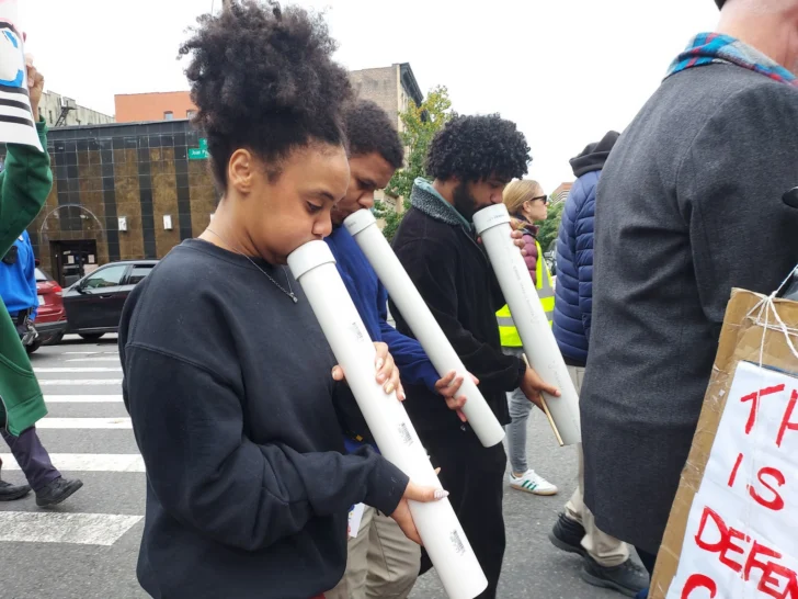 Protestan en Washington Heights contra operativos de ICE
