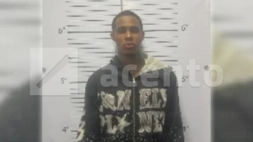 Se entrega “Chuleta”, acusado de matar a una mujer de 76 años y herir a su hijo en Santo Domingo Este